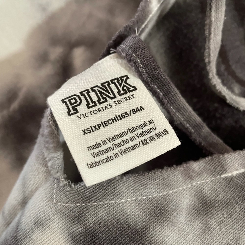 Cropped Sweatshirt - Picture 3 of 3